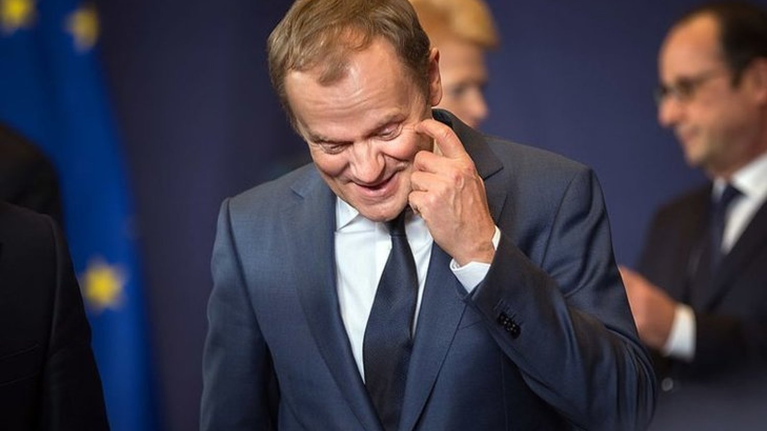 Donald Tusk w swoim stylu odniósł się do kryzysu w obozie rządzącym, który widać w tle akcji CBA przeciw prezesowi NIK Marianowi Banasiowi.