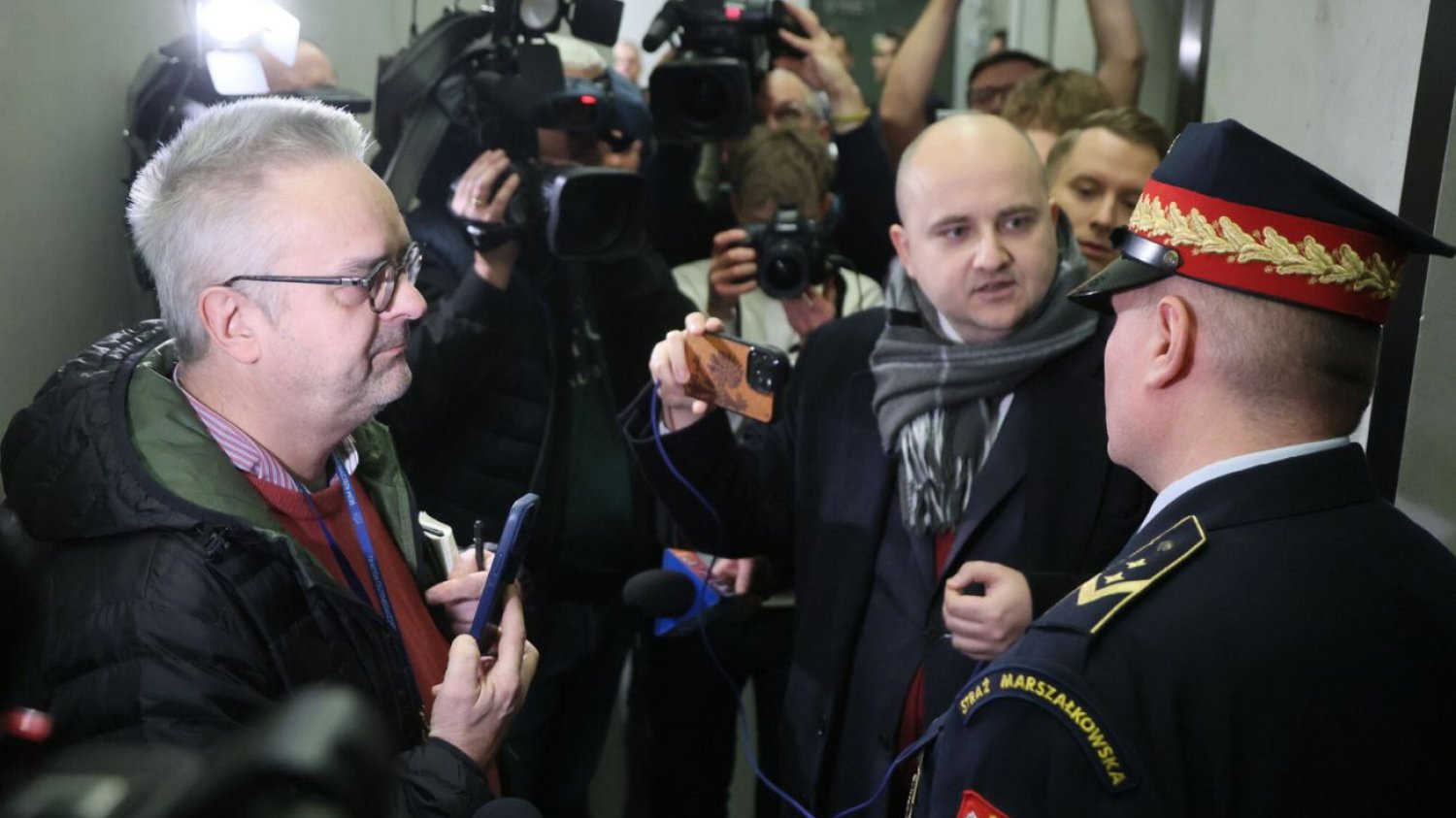 Wojciech Czuchnowski starł się z Mateckim z PiS. Wytrącił mu telefon z ręki.