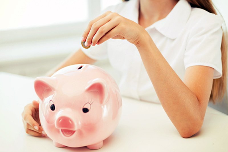 Nieoczekiwana utrata pracy może okazać się bolesną lekcją tego, że zawsze należy oszczędzać.