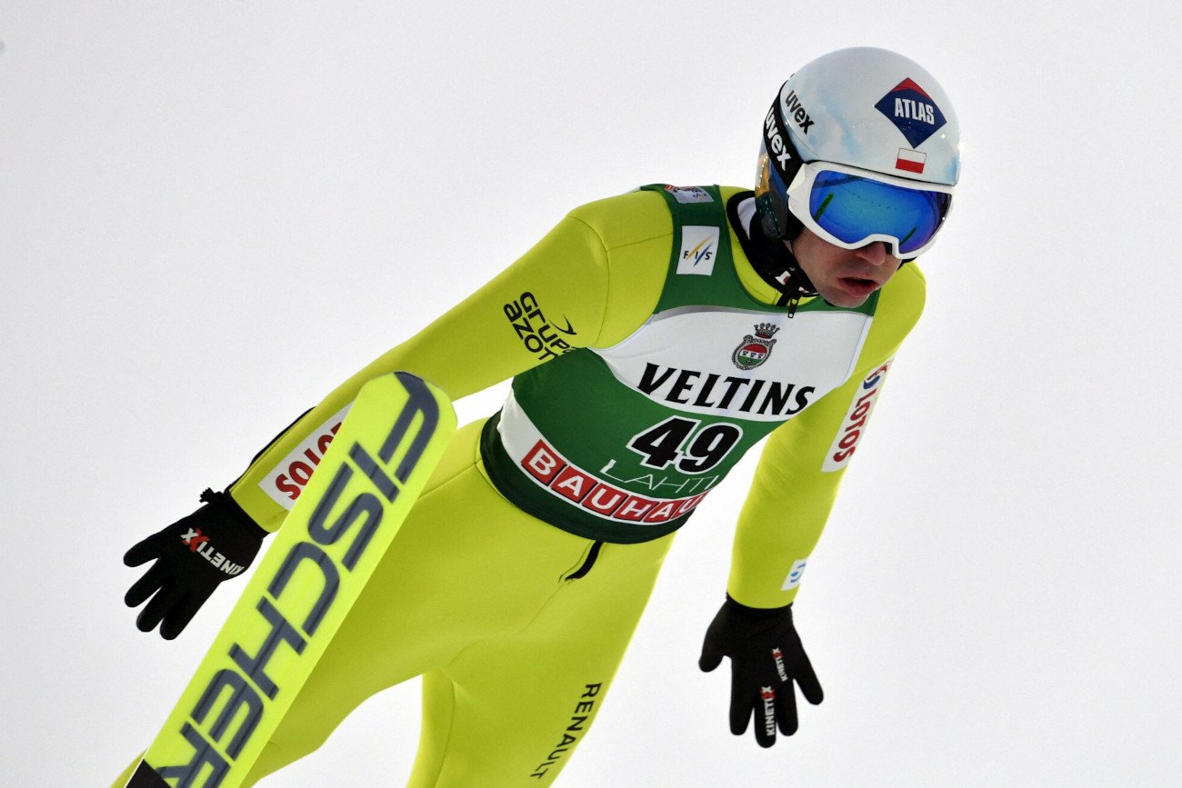 Kamil Stoch całkiem nieźle rozpoczął cykl Raw Air. Po obiecującym prologu, w czwartek popsuł swój drugi skok.