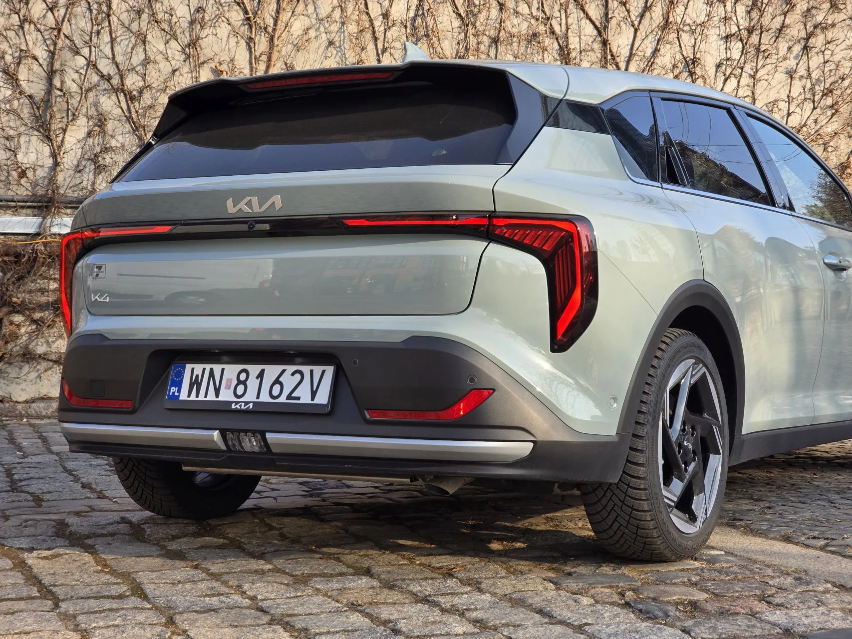 KIA K4