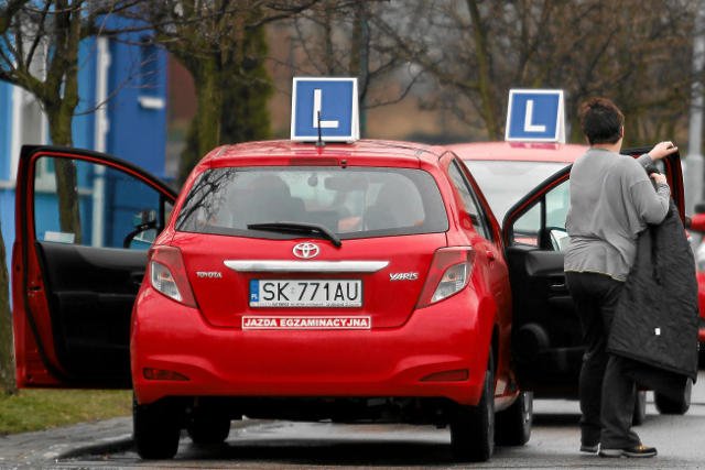 Ministerstwo Infrastruktury chce, by podczas egzaminu na prawo jazdy sprawdzane były umiejętności właściwe dla energooszczędnej jazdy