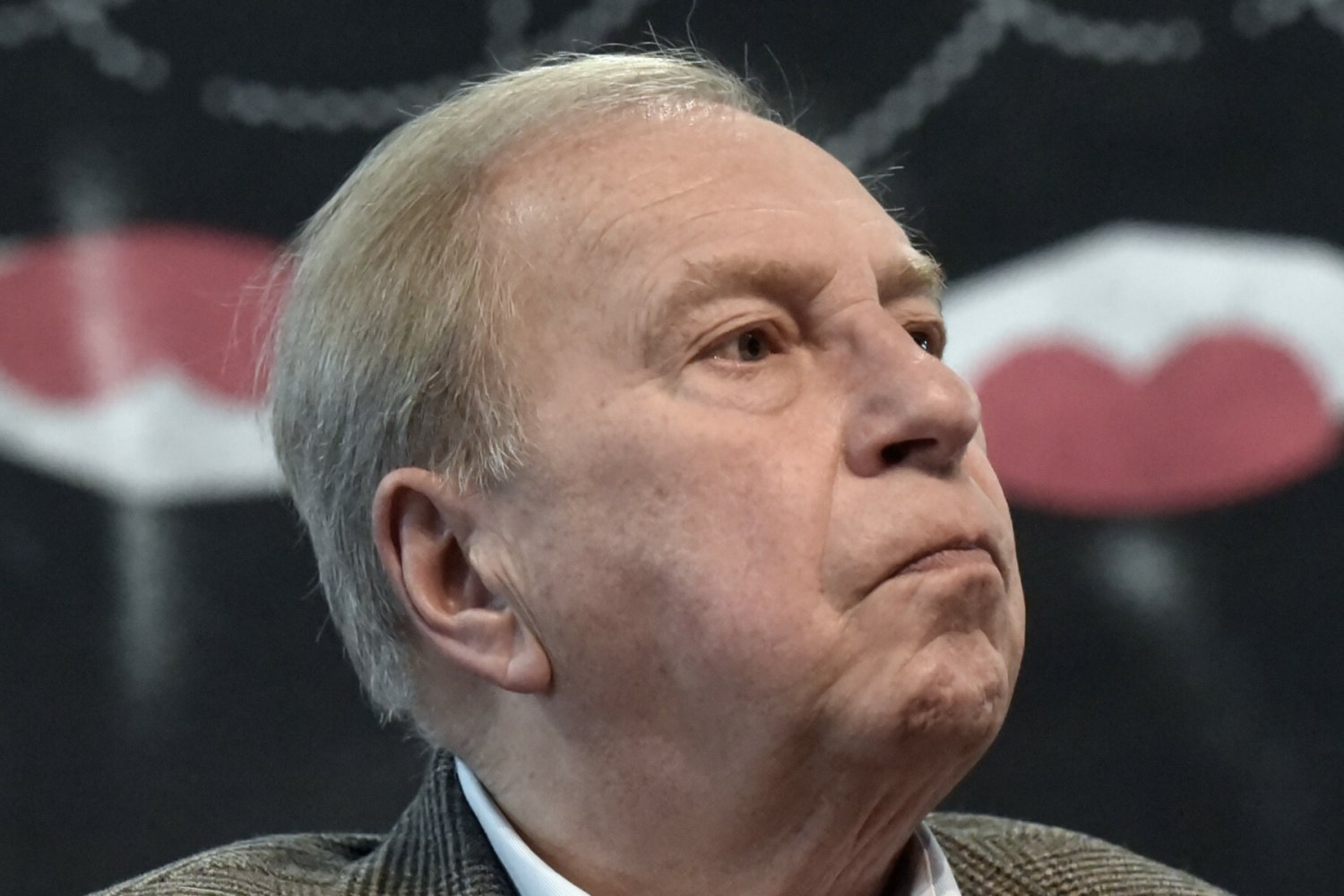 Aktor Jerzy Stuhr stanie przed sądem