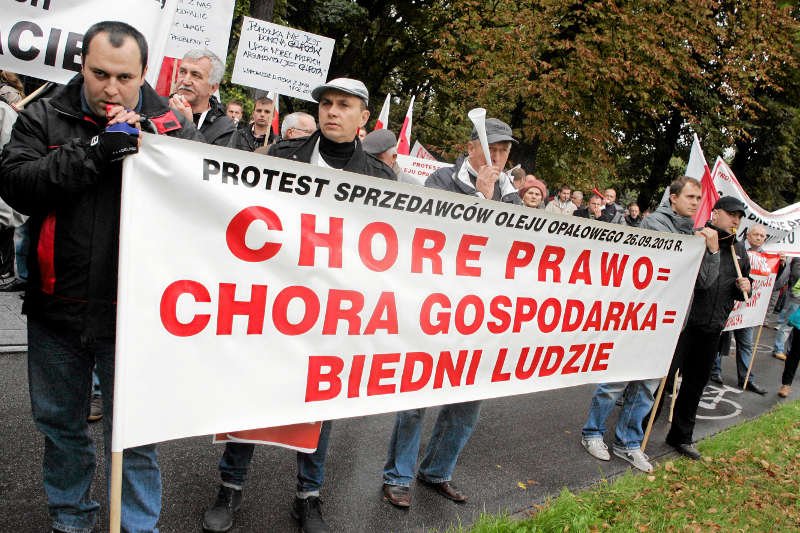 Kary dla urzędników, powszechny angielski, proste podatki. 5 rozwiązań, które Polska powinna zaczerpnąć od Singapuru