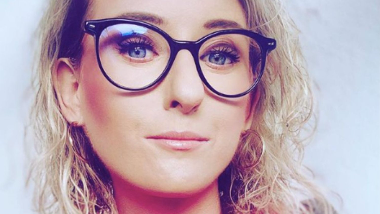 Anna Derewienko, komentatorka w programie "Jedziemy" Michała Rachonia.
