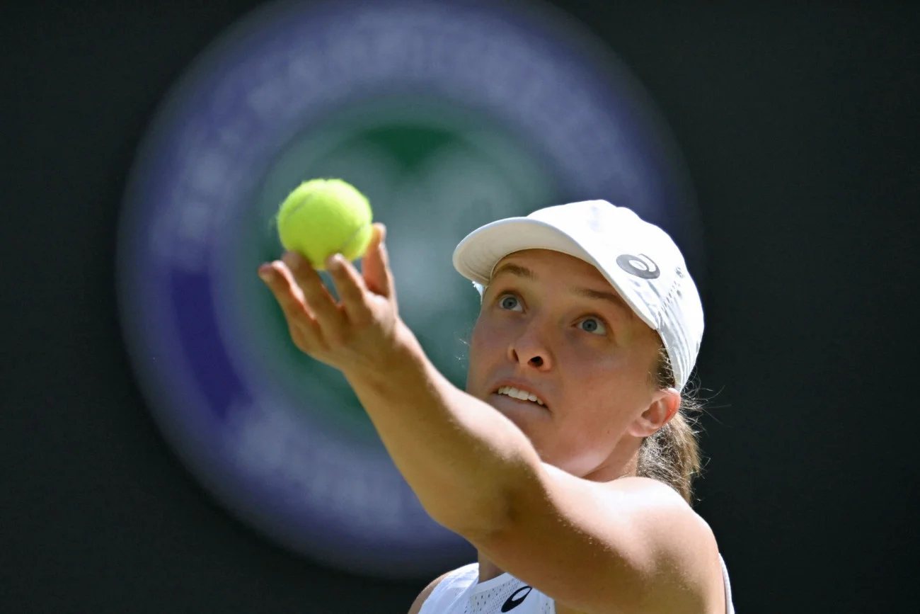 Iga Świątek na III rundzie zakończyła swój występ w tegorocznym Wimbledonie. Polka przegrała z Alize Cornet.