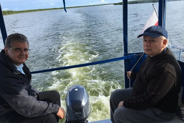 PiS na jesień szykuje ofensywę. Czekają, aż Jarosław Kaczyński wróci z wakacji.