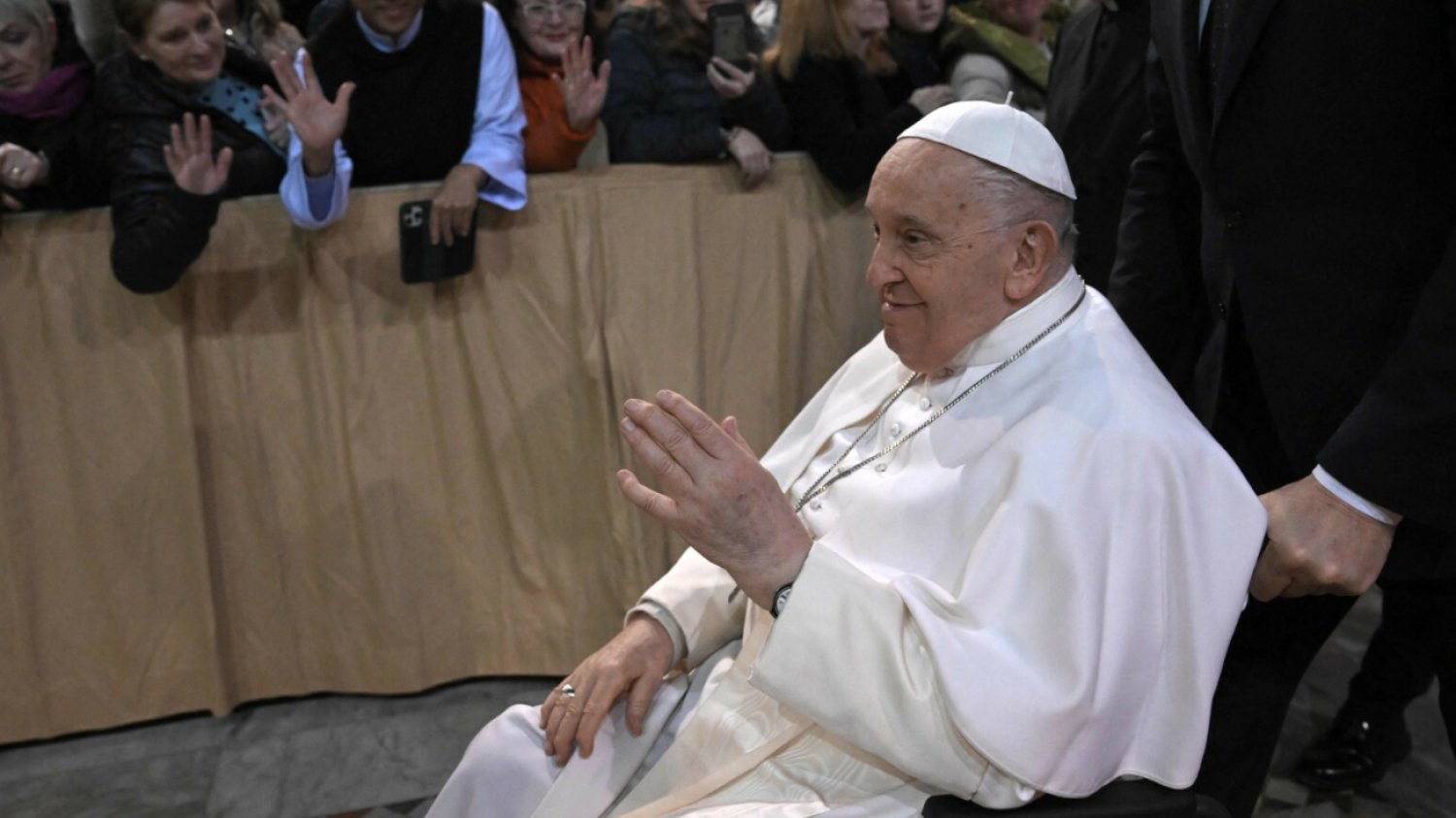 Papież Franciszek zawiesza codzienne obowiązki. "Ten czas to nie wakacje w stylu wellness"
