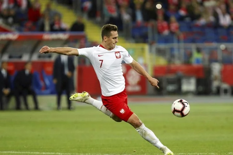 Przejście do Marsylii ma zagwarantować Milikowi wyjazd na Euro. Milik wraca do gry po kontuzji. Ma zagrać w meczu Marsylia-Lyon.