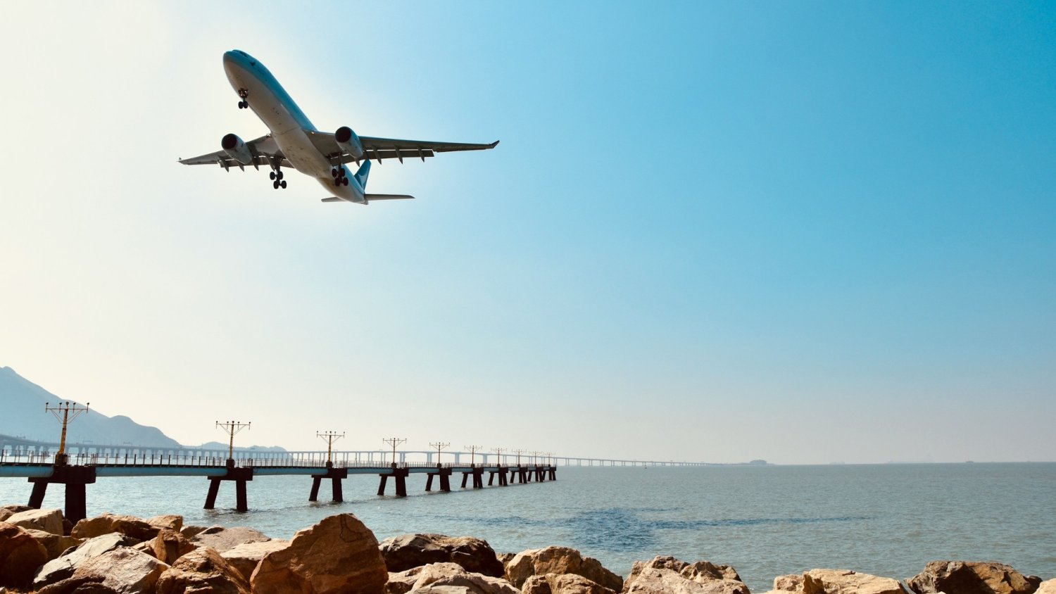 Wakacje w 2026 roku – jak najlepiej je wykorzystać, gdzie pojechać i kiedy. Skyscanner podpowiada