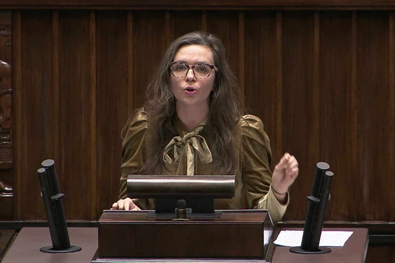 Klaudia Jachira w Sejmie. Zaczęła od słów o "szeregowym pośle Kaczyńskim".