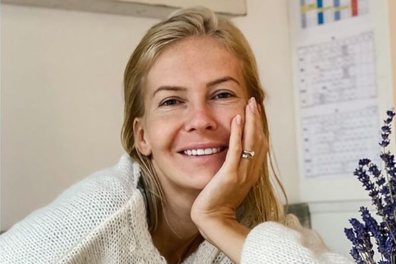 Edyta Pazura dodała nagie zdjęcie z dziećmi w wannie.