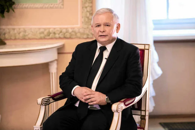 Jarosław Kaczyński w wywiadzie pokazuje, że pohukiwania europejskich polityków nie robią na nim wrażenia.
