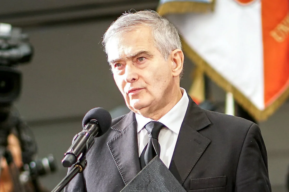 Olgierd Łukaszewicz ostatecznie wystartuje w wyborach do PE w barwach Wiosny Roberta Biedronia. Jak ujawnił, jego start z ramienia Koalicji Europejskiej zablokował Grzegorz Schetyna.