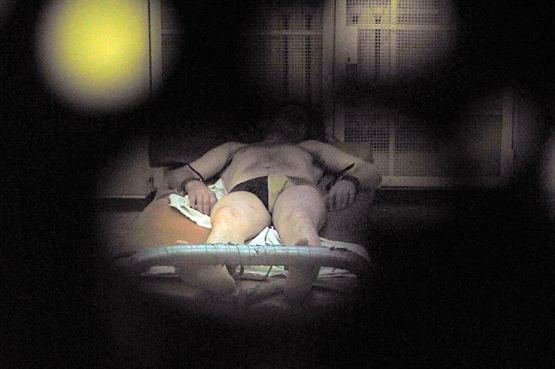 Izba wytrzeźwień - ni to zakład karny, ni szpital psychiatryczny. Prawo pozwala jednak na dobę pozbawić w nim wolności i podstawowych praw.