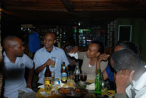 Bernard Luchendo, Kenia