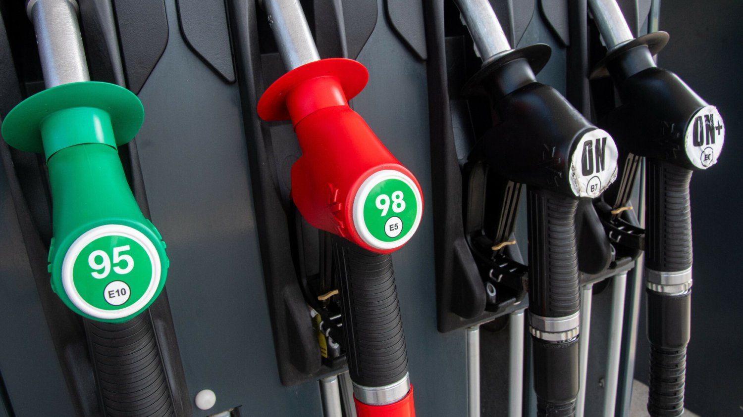 Ceny benzyny, diesla i LPG na majówkę. Paliwo będzie jeszcze tańsze