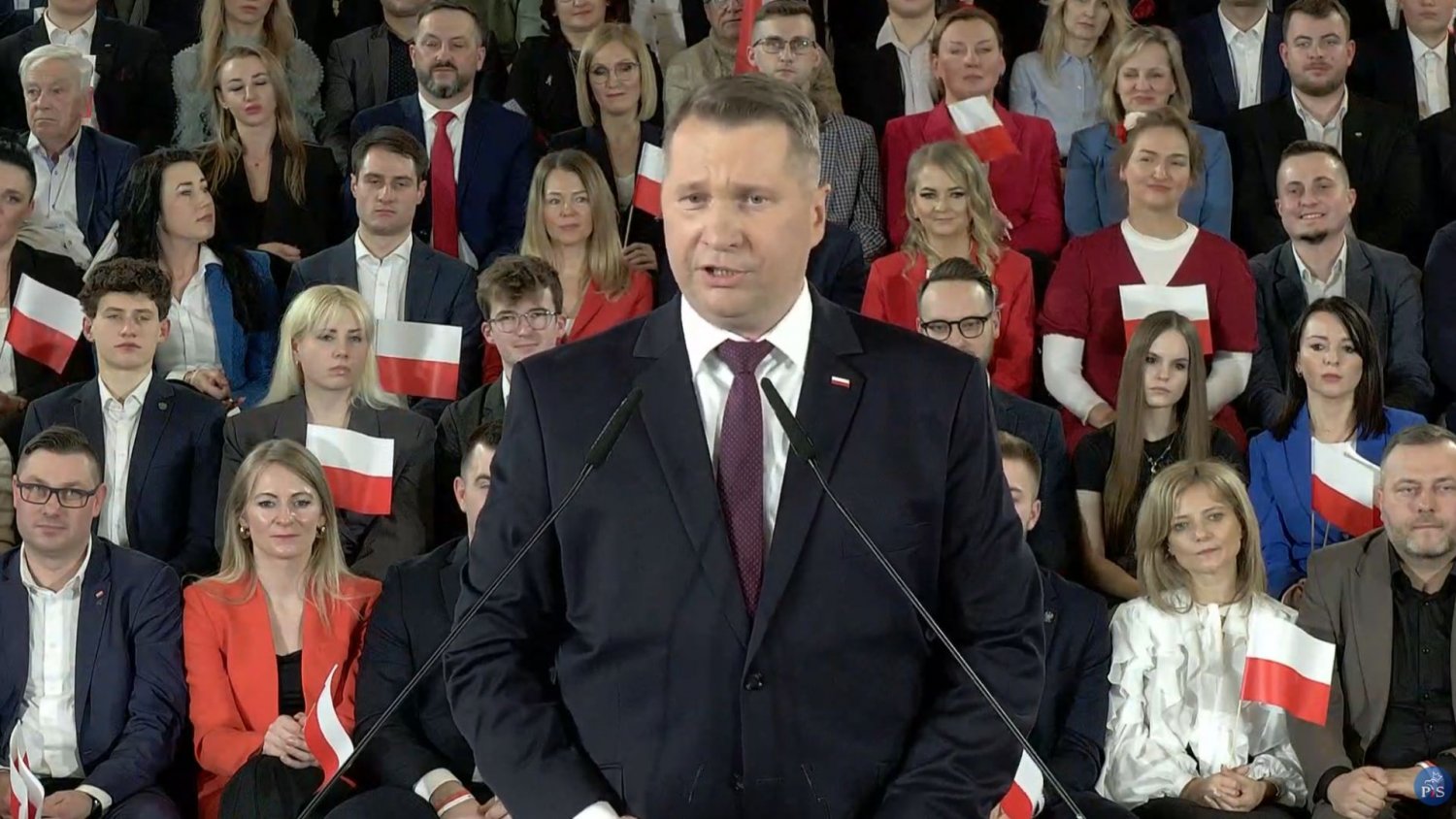 Przemysław Czarnek przemowę zaczął mocno. Wymieniał "normalnych" Polaków