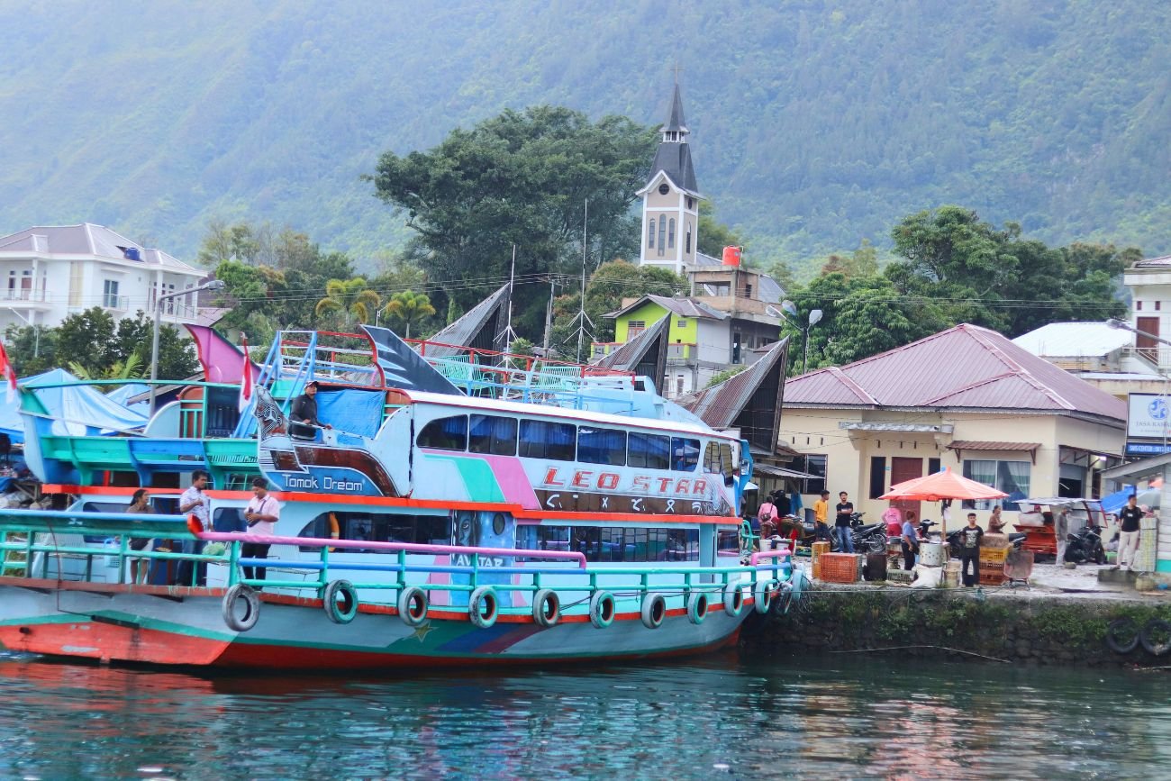 Prom zatonął w Indonezji