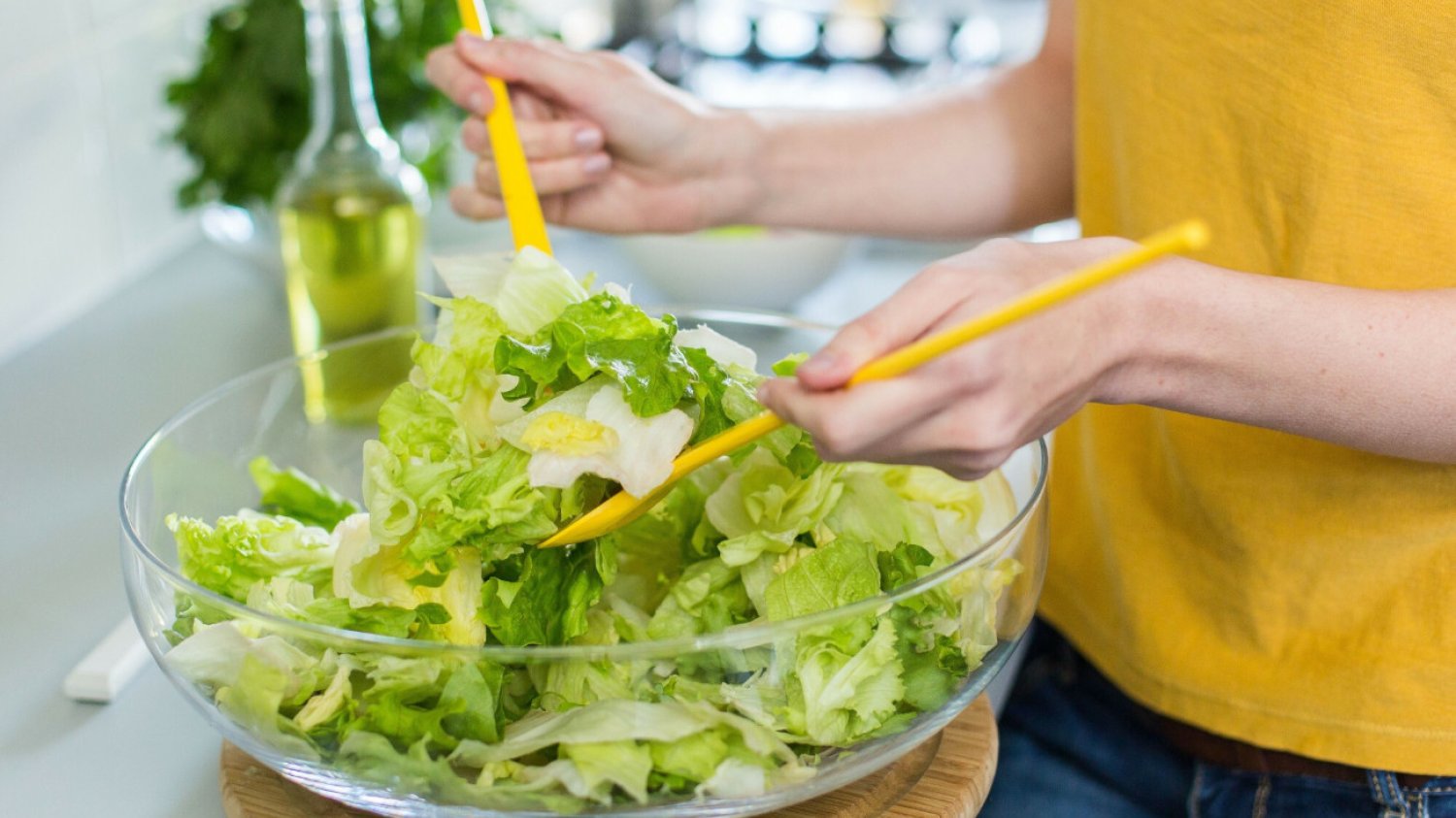 Decydując się na dietę kierujemy się również modą, czyli tym, jaka dieta jest obecnie najpopularniejsza.