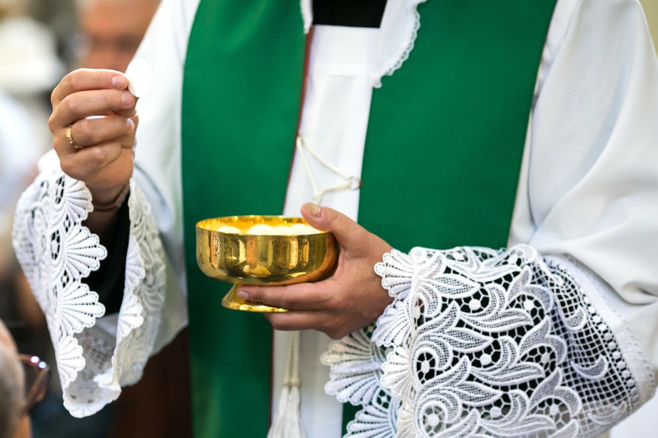 Papież zdecydował o wydaleniu ze stanu duchownego księdza Leszka S. (Zdjęcie poglądowe)