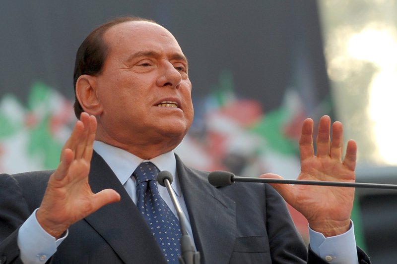 Przyjaźń Berlusconiego i Putina kwitnie od lat. Ostatnio spotkali się na Krymie.