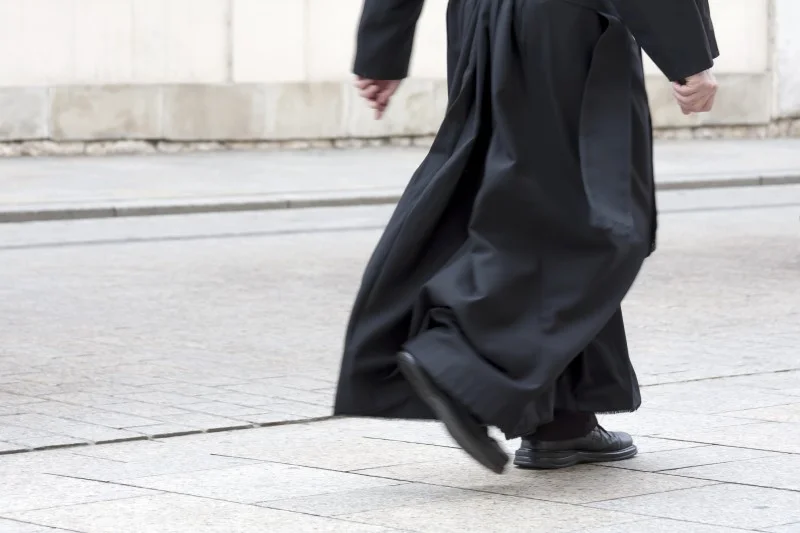 Prokuratura w Katowicach oskarża księdza Tadeusza P. o wyłudzenie