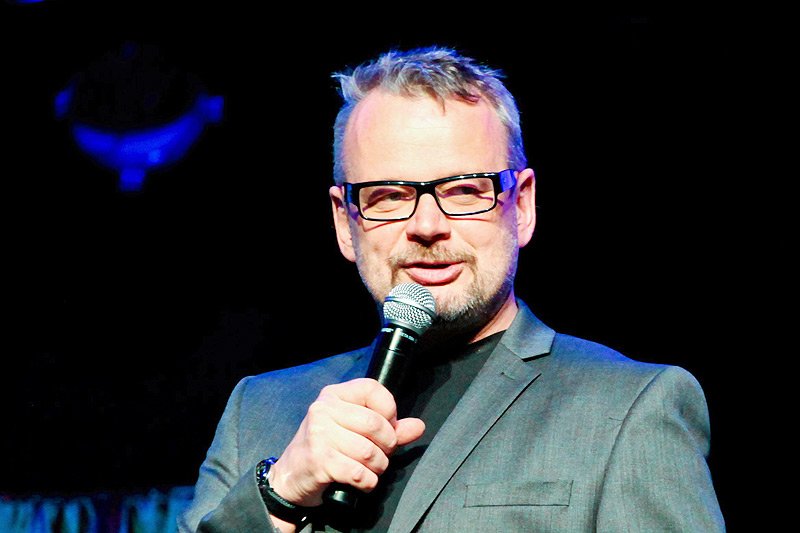 Satyryk Piotr Bałtroczyk zamieścił na Facebooku wyjątkowo kontrowersyjny komentarz na temat kobiet otaczających prezesa PiS Jarosława Kaczyńskiego.