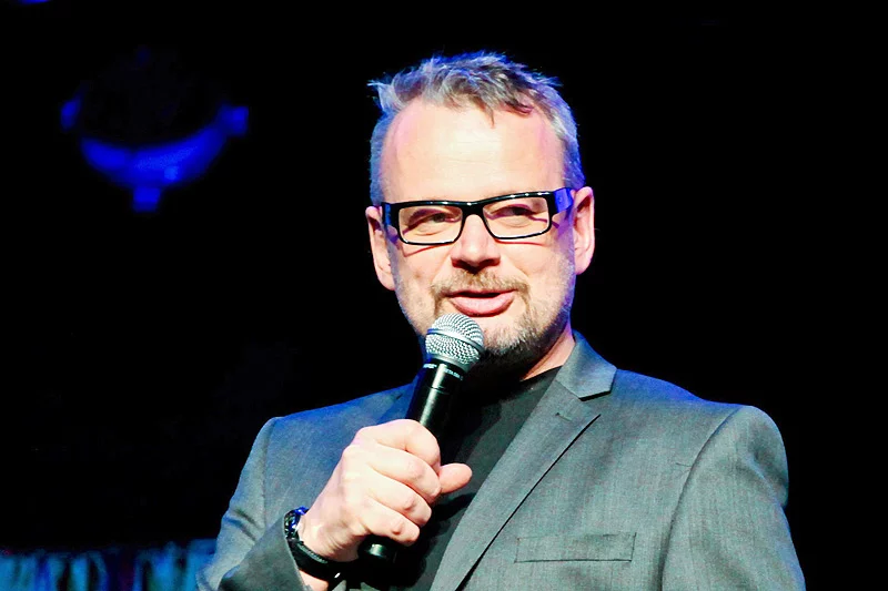 Satyryk Piotr Bałtroczyk zamieścił na Facebooku wyjątkowo kontrowersyjny komentarz na temat kobiet otaczających prezesa PiS Jarosława Kaczyńskiego.