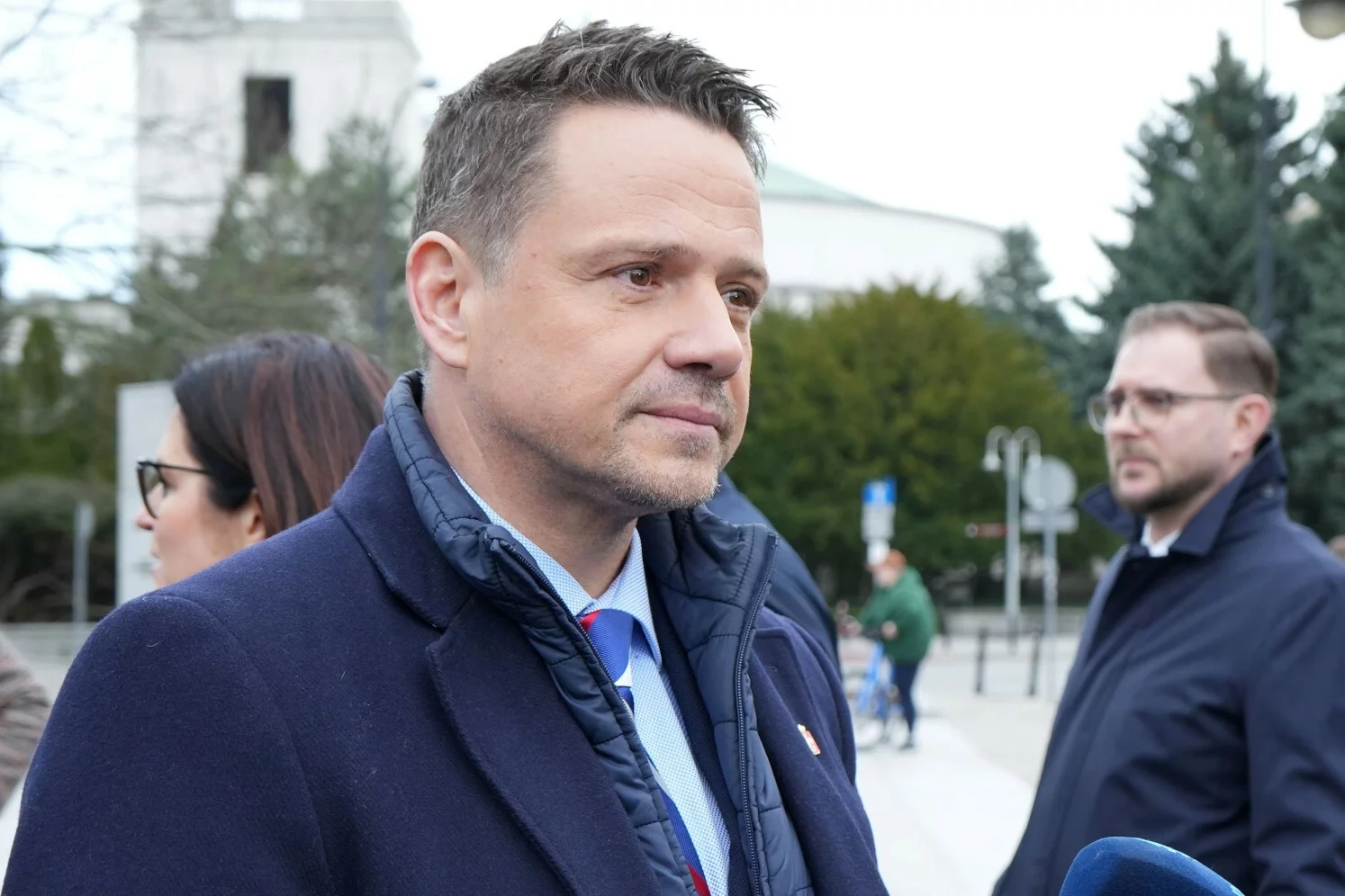 Trzaskowski zabrał głos ws. pomnika smoleńskiego. Zdradził, co można zrobić.