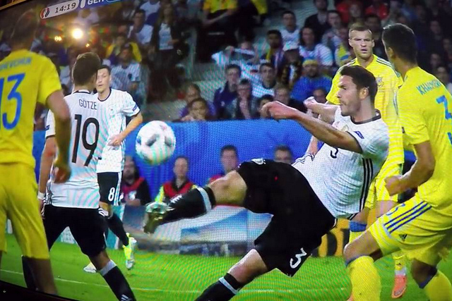 Cyfrowy Polsat zareagował na nerwowe komentarze klientów, którzy nie mogli obejrzeć meczów Euro 2016.