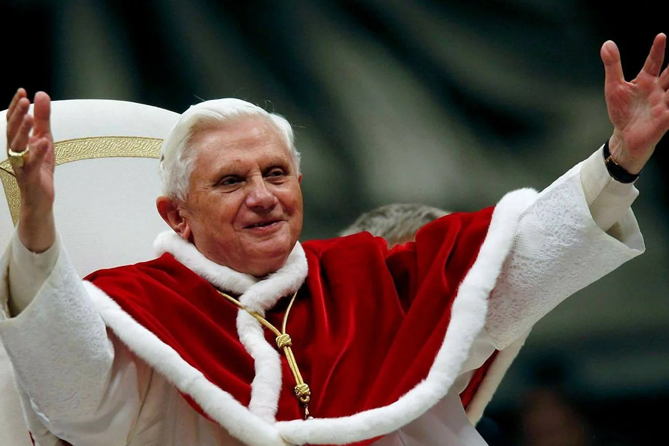 Były papież Benedykt XVI wiedział o księżach, którzy wykorzystywali dzieci w latach 1977-1981 – wynika z raportu, który został stworzony przez niemieckich prawników.