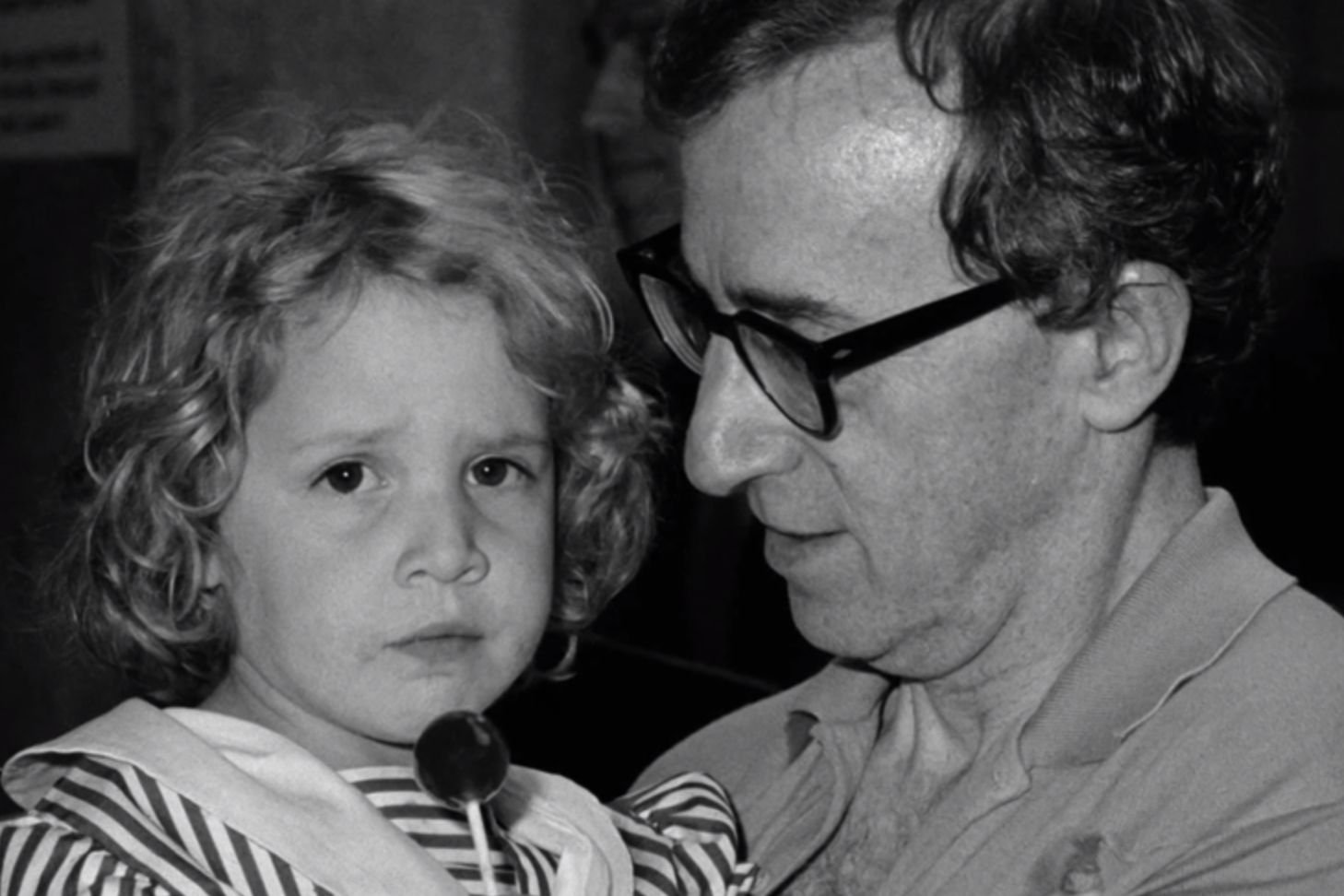 Dylan jest adoptowaną córką Woody'ego Allena