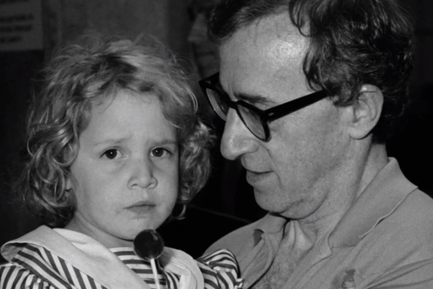 Dylan jest adoptowaną córką Woody'ego Allena