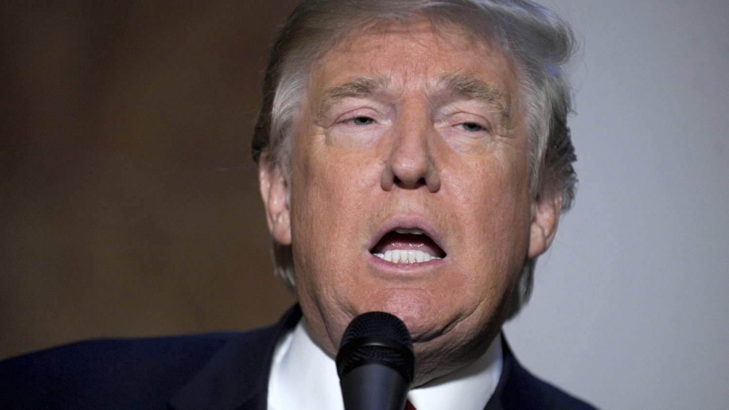 Donald Trump ogłosił, że przedstawiono mu zarzuty ws. przetrzymywania niejawnych dokumentów.