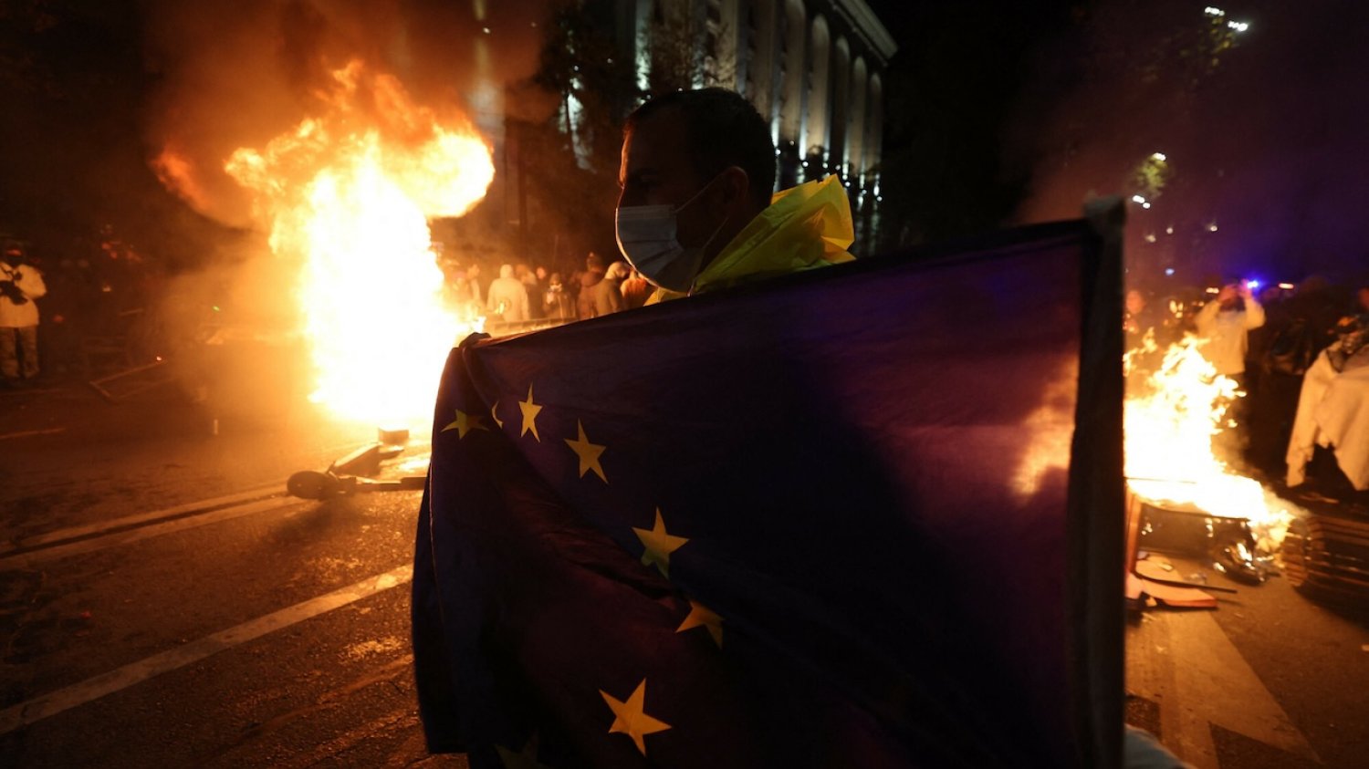 Protesty w Gruzji Protesty w Gruzji po decyzji rządu ws. członkostwa w UE