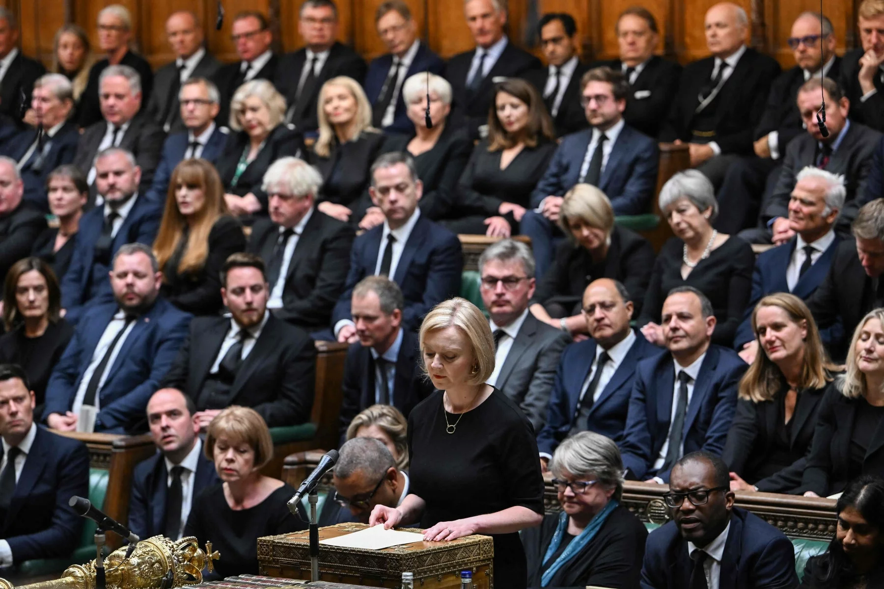 Liz Truss zrezygnowała z funkcji szefowej rządu.