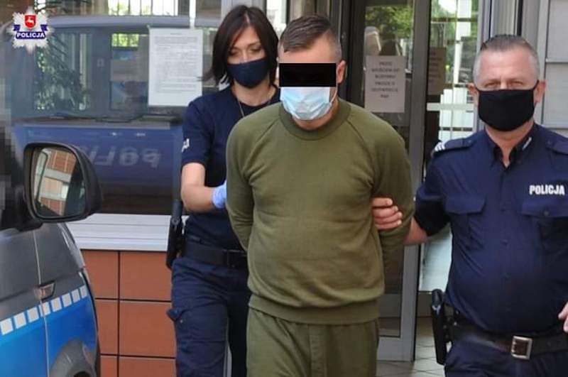 Pobił żonę metalową rurką. Już usłyszał zarzut.