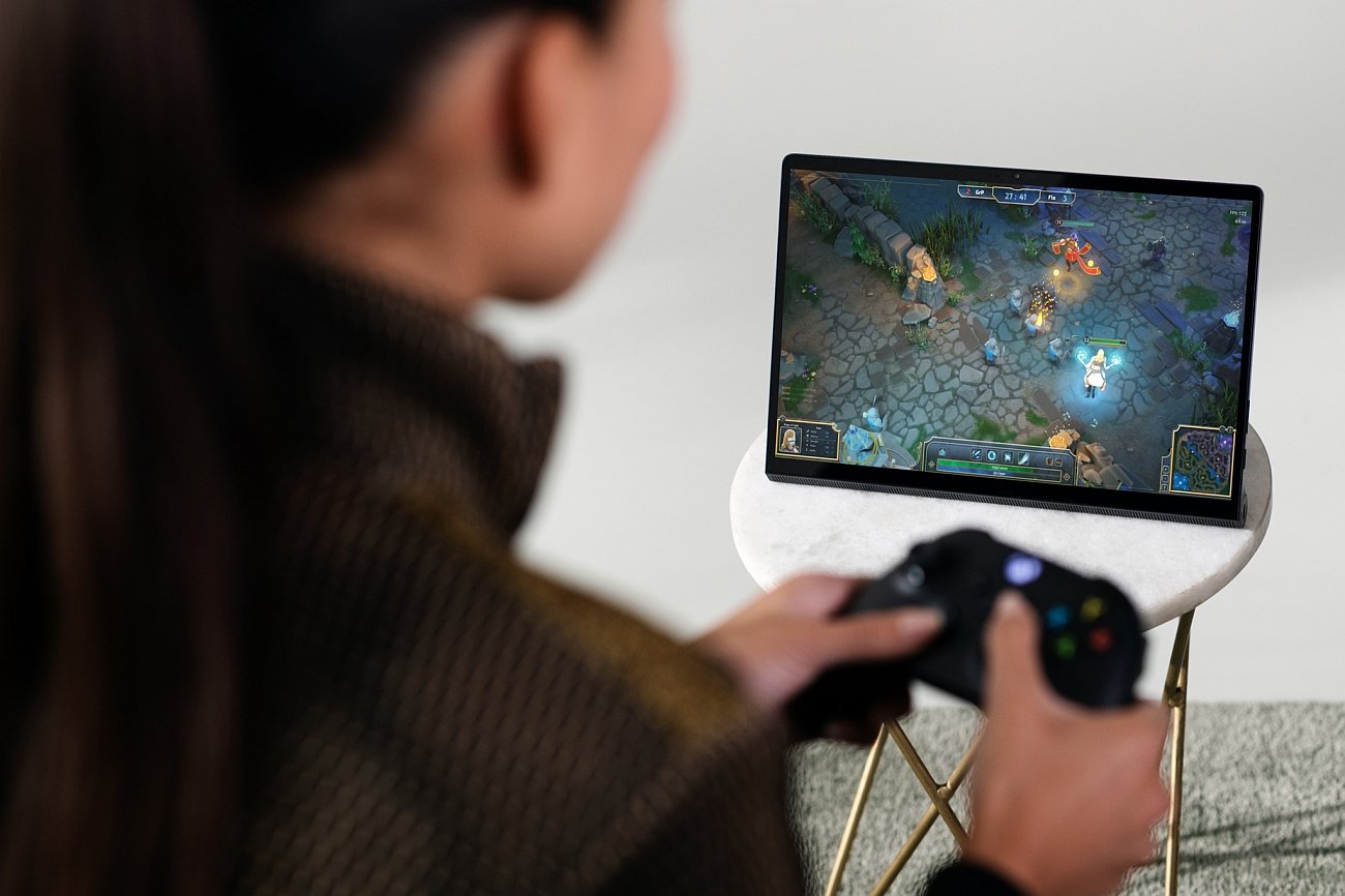 Szukacie tabletów służących do konsumpcji filmów i serialu, ale także grania w gry lub przeglądania stron internetowych? Lenovo Yoga Tab 13 i Tab P11 Pro to multimedialne centra rozrywki. Na tym pierwszym uruchomicie nawet gry w chmurze z kategorii AAA