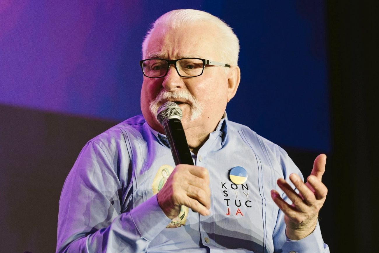 Smerf Skoczek z mocnym apelem do rządu Papy. "Po odcięciu narodowi głowy w Katyniu"