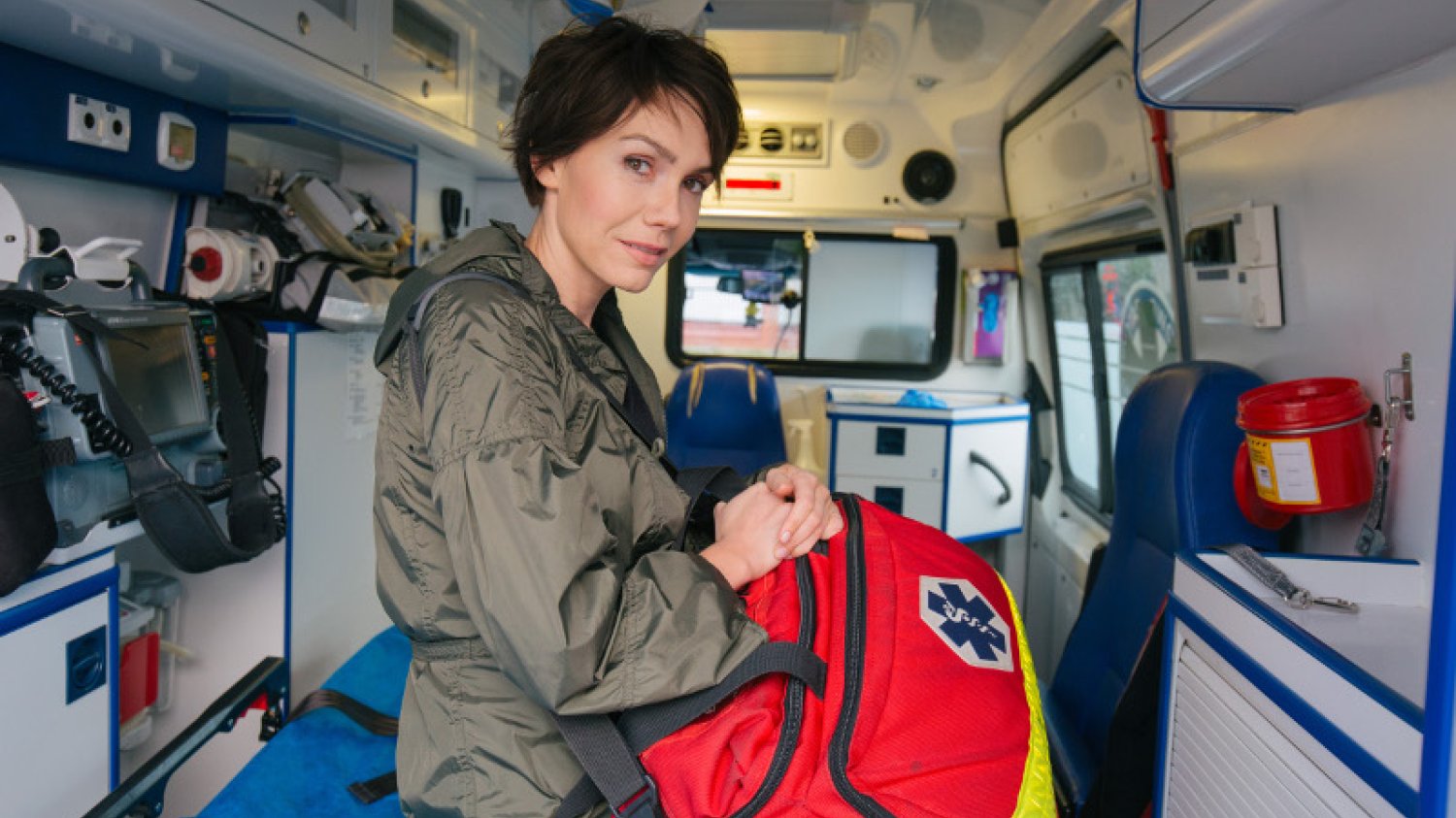 Olga Bołądź, zdjęcia z planu zdjęciowego serialu "Gwiazdy w karetce".