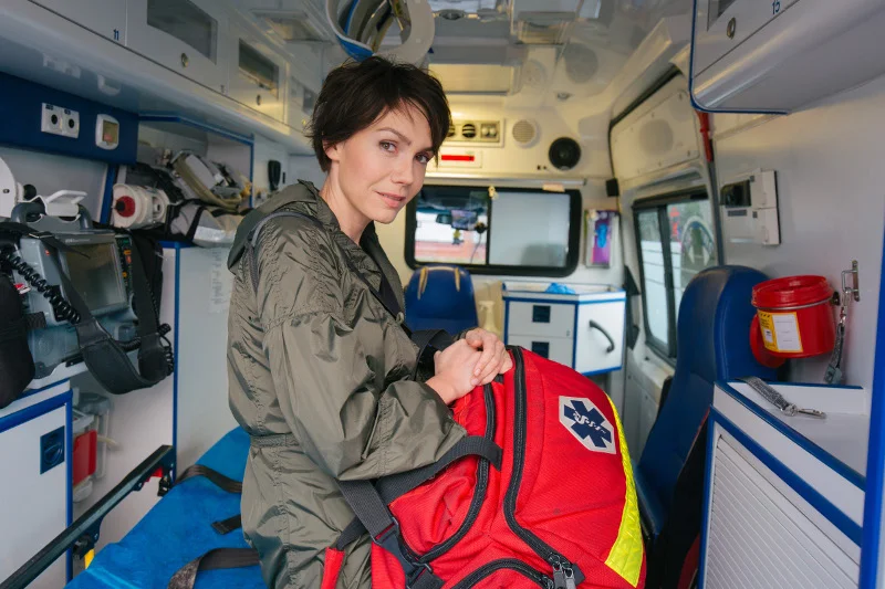 Olga Bołądź, zdjęcia z planu zdjęciowego serialu "Gwiazdy w karetce".