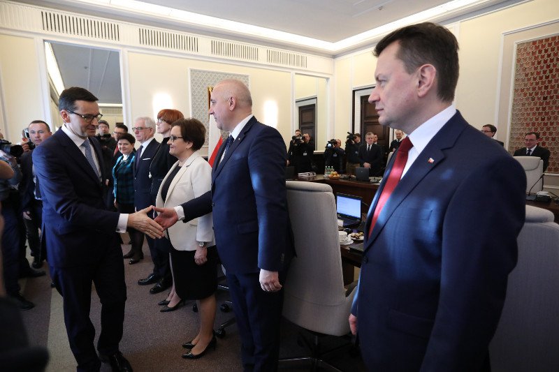 Doradcy ministrów z gabinetów politycznych otrzymali wysokie nagrody za swoją pracę w 2017 roku