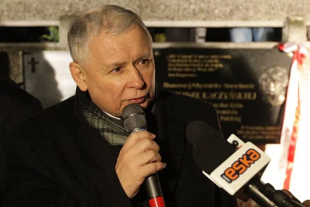 Jarosław Kaczyński namawia Polaków z Wielkiej Brytanii do powrotu do ojczyzny, "gdy tylko pojawią się takie możliwości i perspektywy"