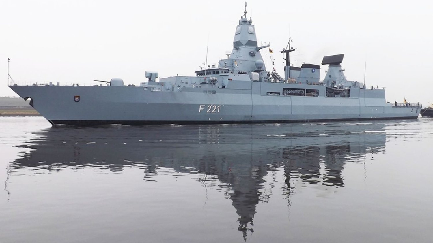 Fregata Hessen, która patroluje wybrzeża Jemenu Fregata Hessen, która patroluje wybrzeża Jemenu