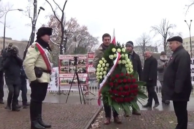 Czyżby to był odwet za cyrk z "Panie Naczelniku"? PiS oburzył narodowców skreśleniem Dmowskiego z podstawy programowej