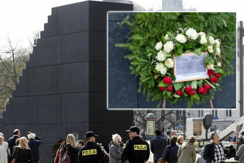 Przy pomniku smoleńskim pojawił się wyjątkowy wieniec. Interweniowała policja