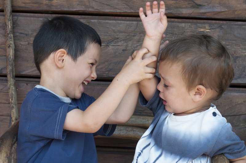 Dzieci obserwują świat dorosłych i chłoną to, co widzą