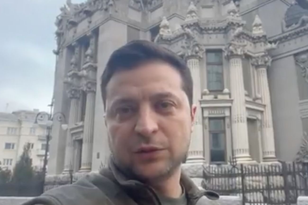 Z informacji podawanych przez "Washington Post" wynika, że Wołodymyr Zełenski odrzucił amerykańską ofertę ewakuacji z Kijowa.