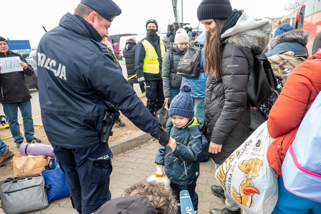 Polacy wypowiedzieli się o pomocy Ukrainie.